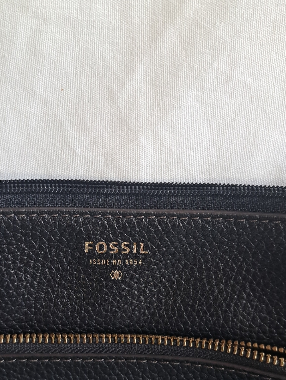 Fossil Black Pebbled Leather Crossbody with Gold Hardware - Picture 2 of 15